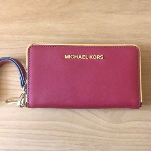 Michael Kors wristlet wallet